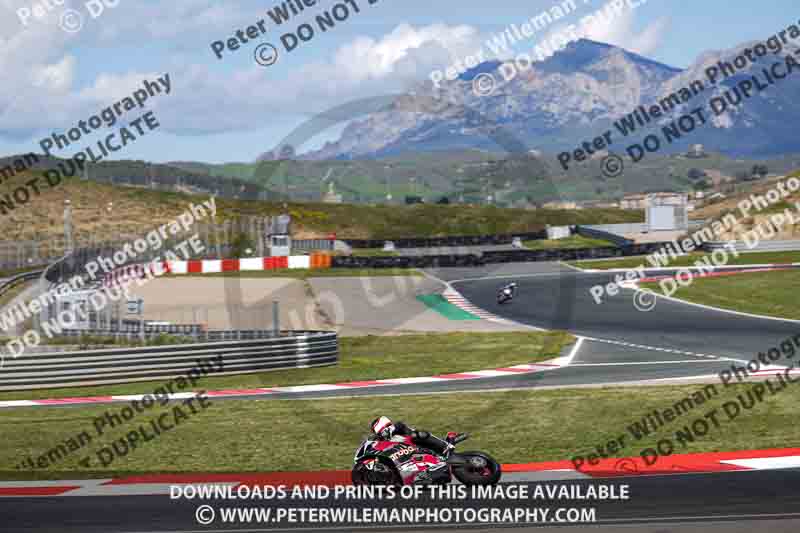 cadwell no limits trackday;cadwell park;cadwell park photographs;cadwell trackday photographs;enduro digital images;event digital images;eventdigitalimages;navarra;no limits trackdays;peter wileman photography;racing digital images;trackday digital images;trackday photos